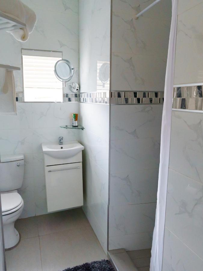 Mi Vida Guesthouse クラークスドープ エクステリア 写真