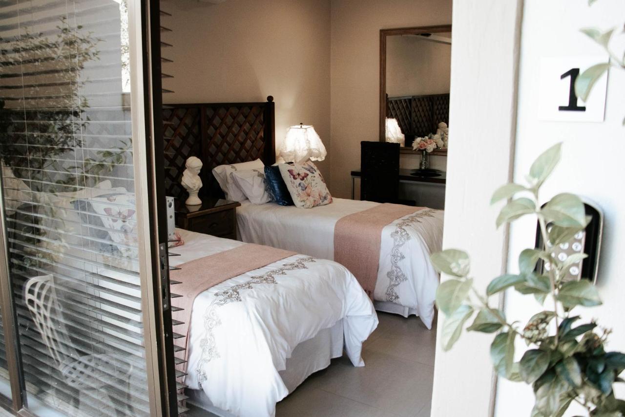 Mi Vida Guesthouse クラークスドープ エクステリア 写真