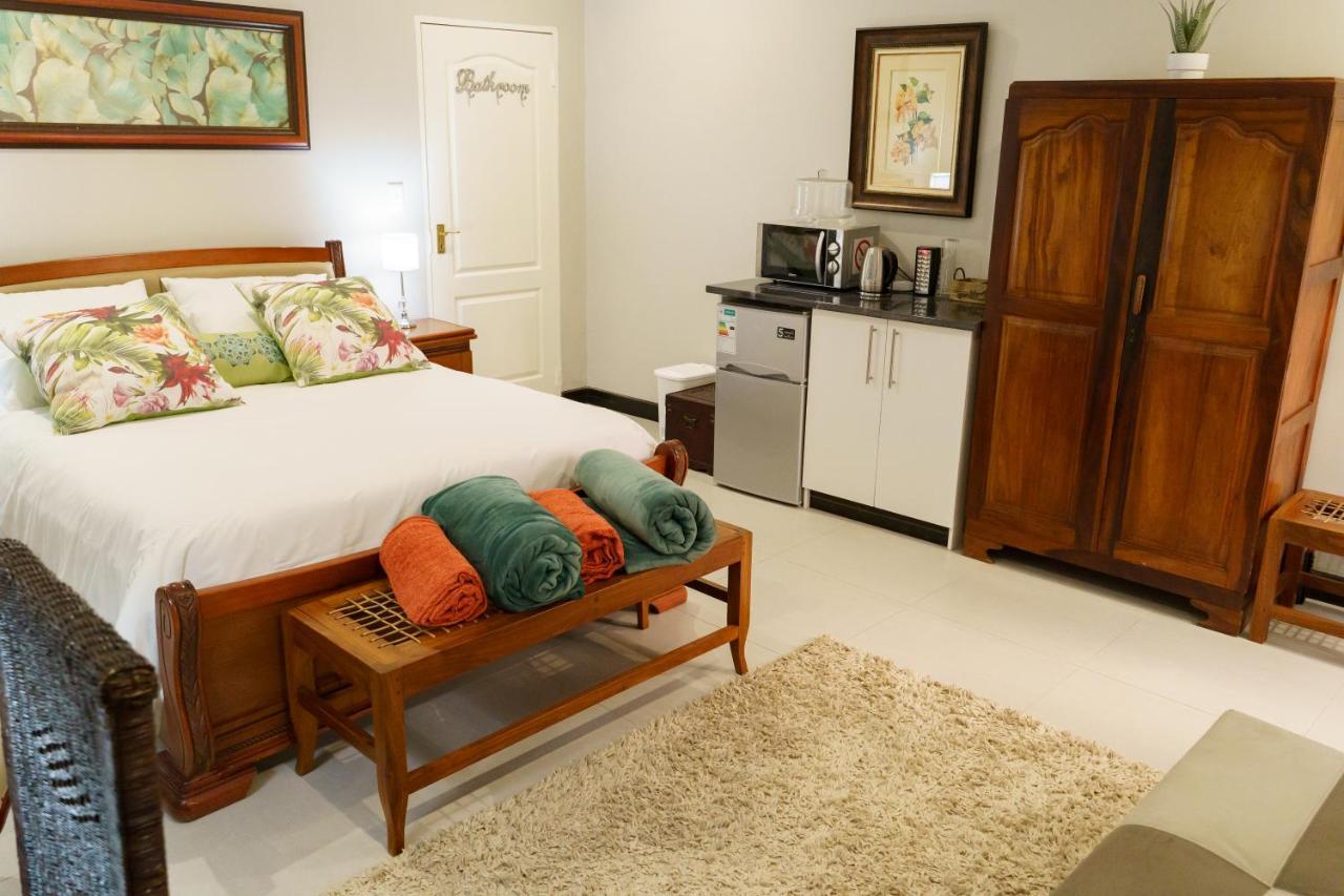 Mi Vida Guesthouse クラークスドープ エクステリア 写真